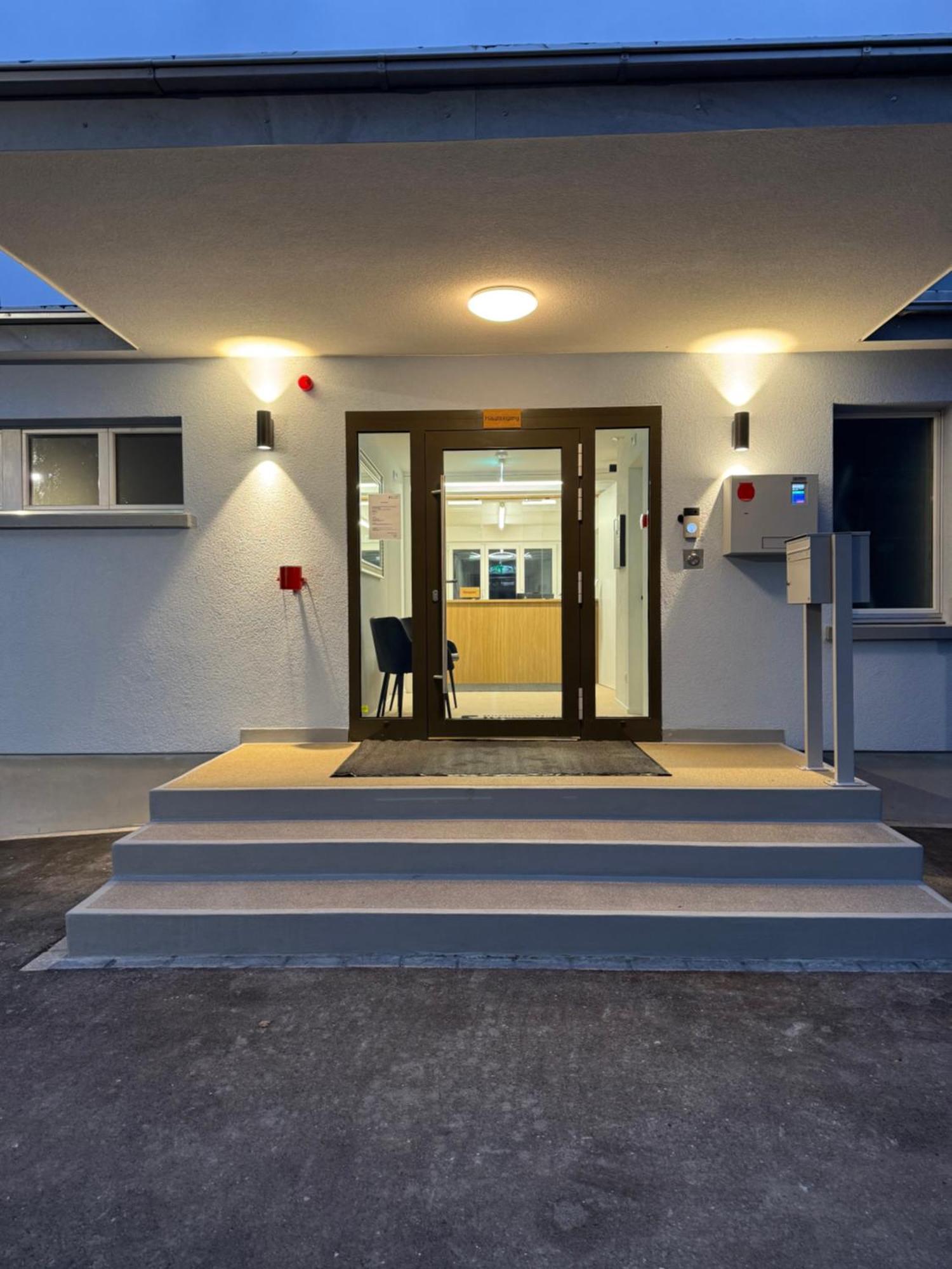 Business Hotel Riverside Duggingen Exteriér fotografie